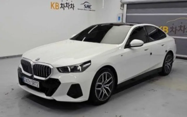 5시리즈 (G60) 520i